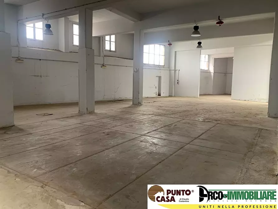 Immagine 1 di Capannone industriale in vendita  in Via Buonriposo 23 a Palermo