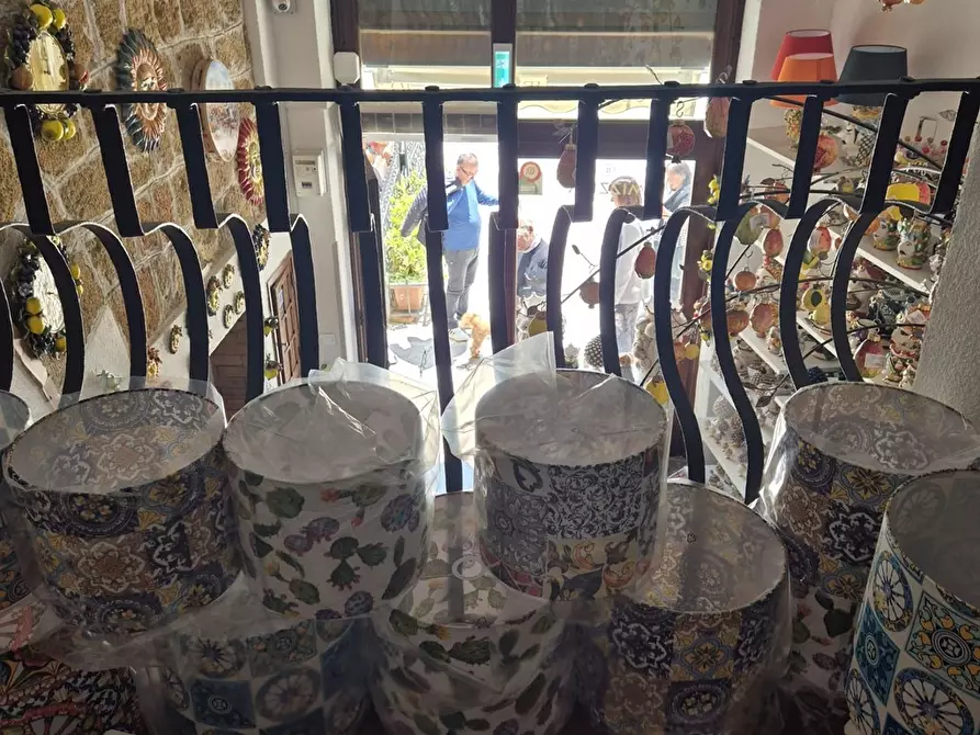 Immagine 4 di Negozio in vendita  in Piazza Guglielmo II a Monreale