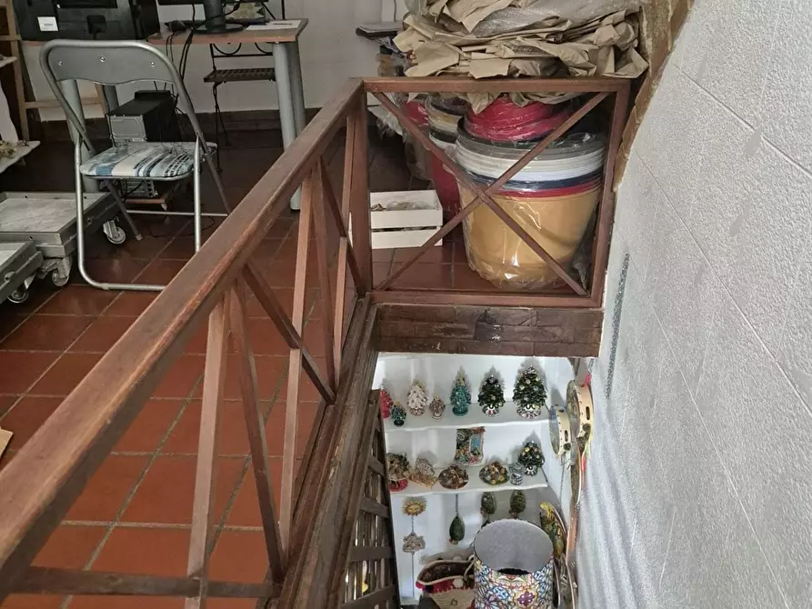 Immagine 5 di Negozio in vendita  in Piazza Guglielmo II a Monreale