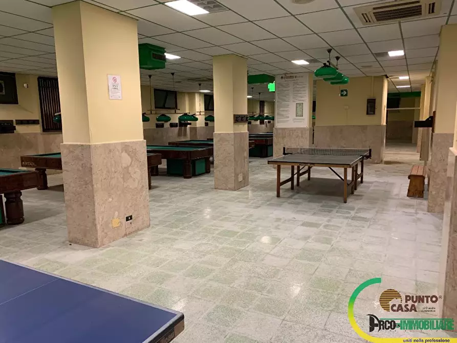 Immagine 8 di Magazzino in vendita  in Via Notarbartolo 2H a Palermo