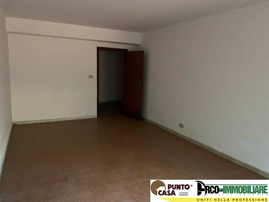 Immagine 7 di Ufficio in vendita  in Corso Calatafimi 981 a Palermo