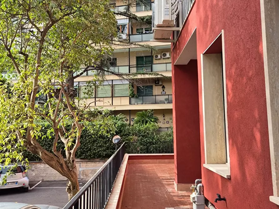 Immagine 2 di Appartamento in vendita  in Viale  Francesco Scaduto a Palermo