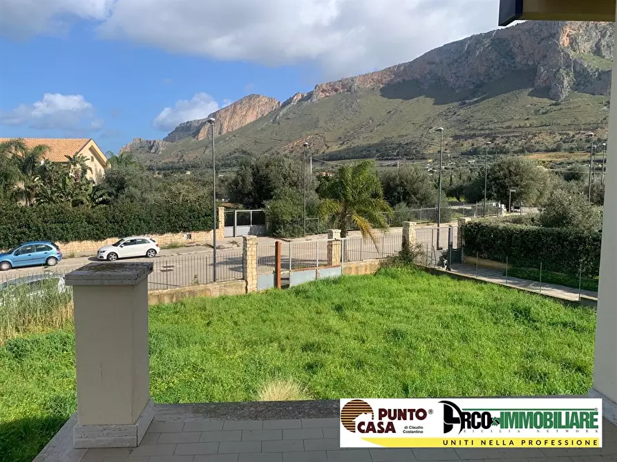 Immagine 1 di Casa bifamiliare in vendita  in Via Seneca a Terrasini