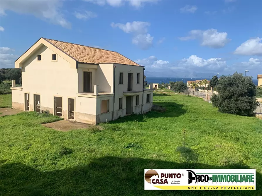 Immagine 5 di Casa bifamiliare in vendita  in Via Seneca a Terrasini