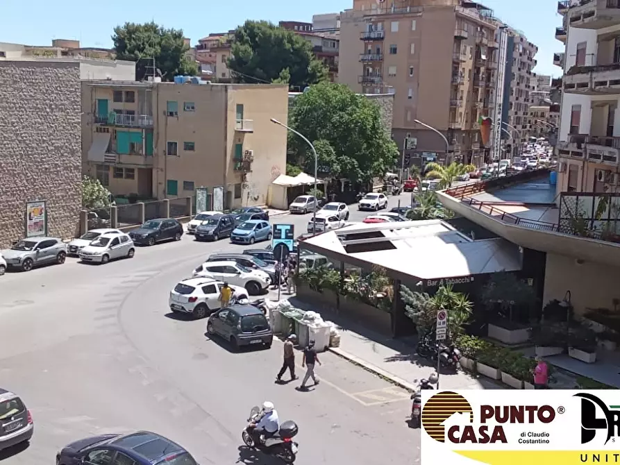 Immagine 5 di Appartamento in vendita  in Via Malaspina a Palermo