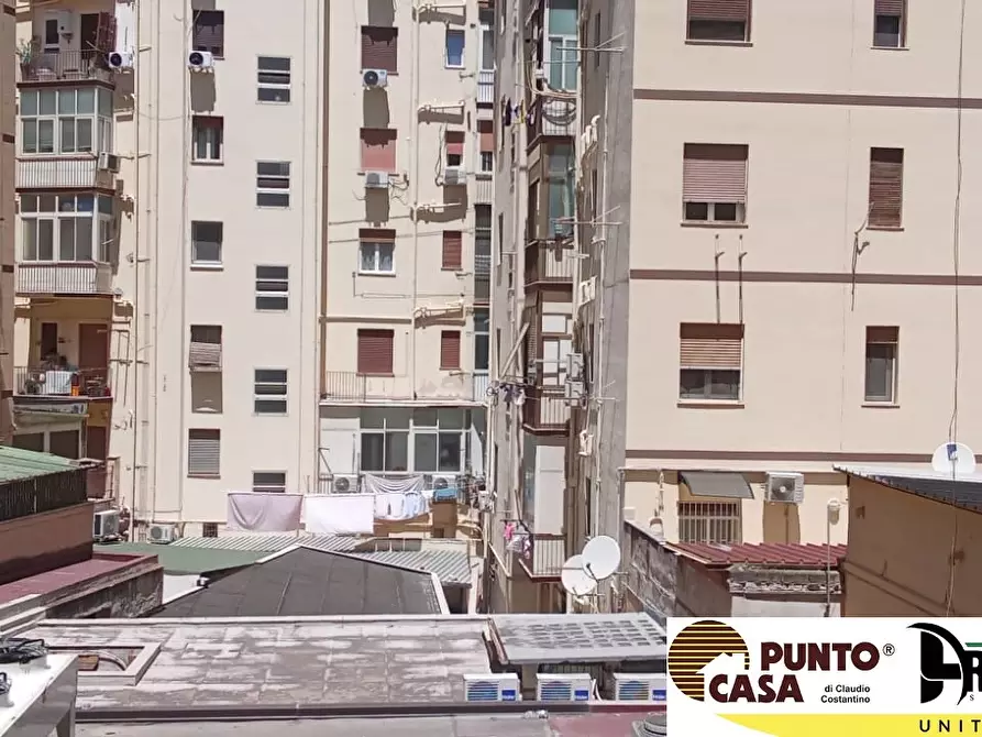 Immagine 1 di Appartamento in vendita  in Via Malaspina a Palermo