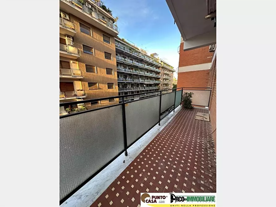 Immagine 2 di Appartamento in vendita  in Via Francesco Lo Jacono a Palermo