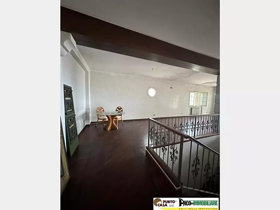 Immagine 7 di Villa in vendita  in Via Umberto Maddalena a Palermo