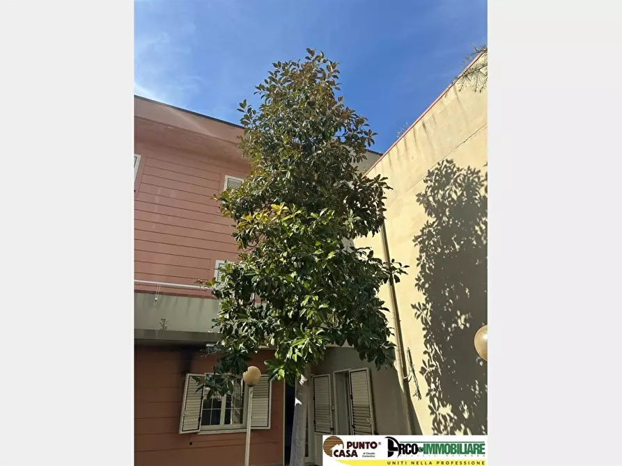 Immagine 5 di Villa in vendita  in Via Umberto Maddalena a Palermo