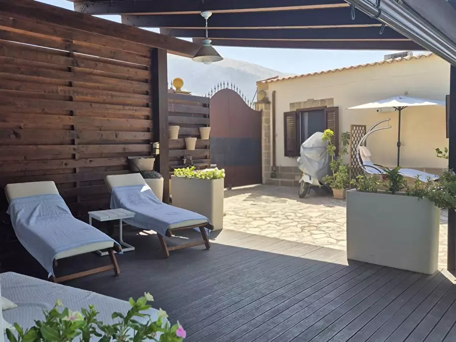Immagine 1 di Villa in vendita  in Via Domenico Pellerito 17 a Cinisi