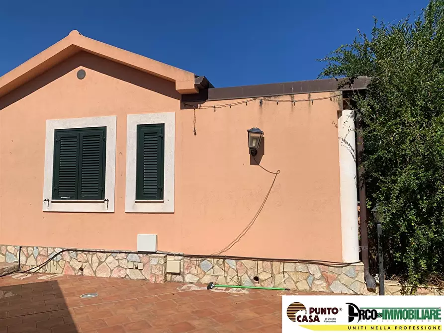 Immagine 1 di Villa in vendita  in Via Piani 7 3 a Trabia