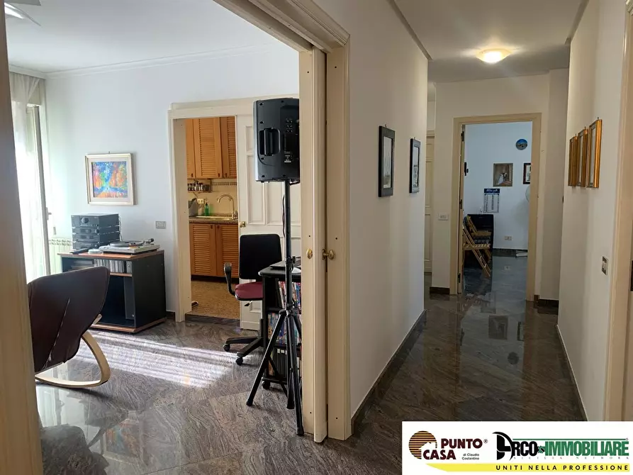 Immagine 5 di Appartamento in vendita  in Via Armando Diaz 64 a Palermo