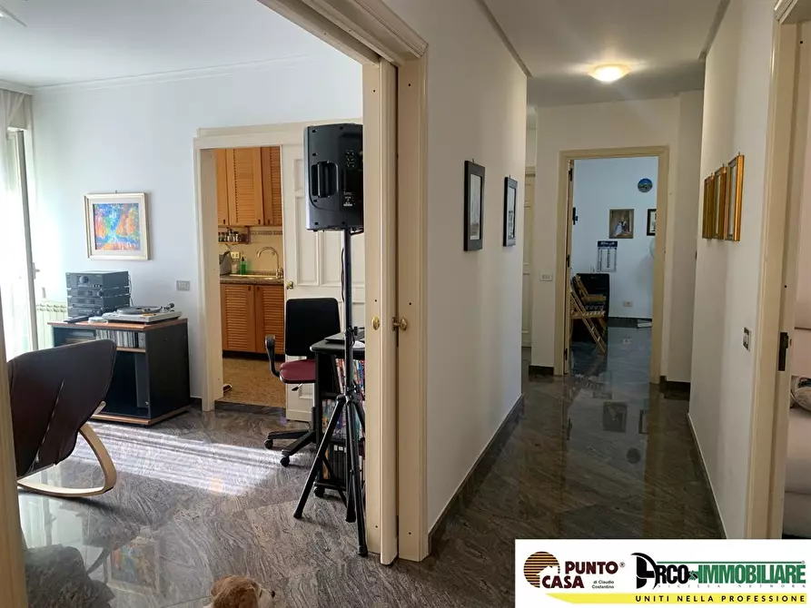 Immagine 4 di Appartamento in vendita  in Via Armando Diaz 64 a Palermo