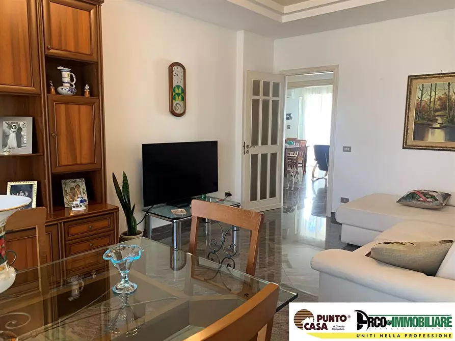 Immagine 3 di Appartamento in vendita  in Via Armando Diaz 64 a Palermo