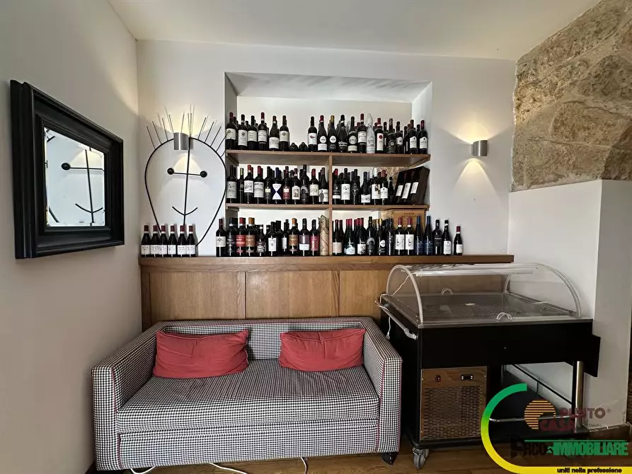 Immagine 1 di Locale commerciale in vendita  in via dello spasimo a Palermo