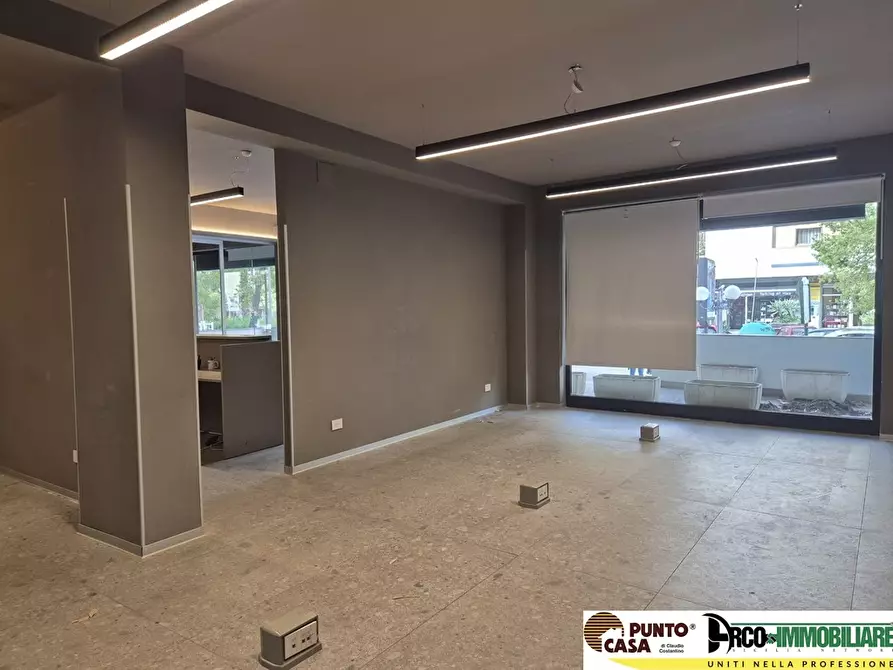 Immagine 2 di Ufficio in affitto  in Via Giuseppe Sciuti a Palermo