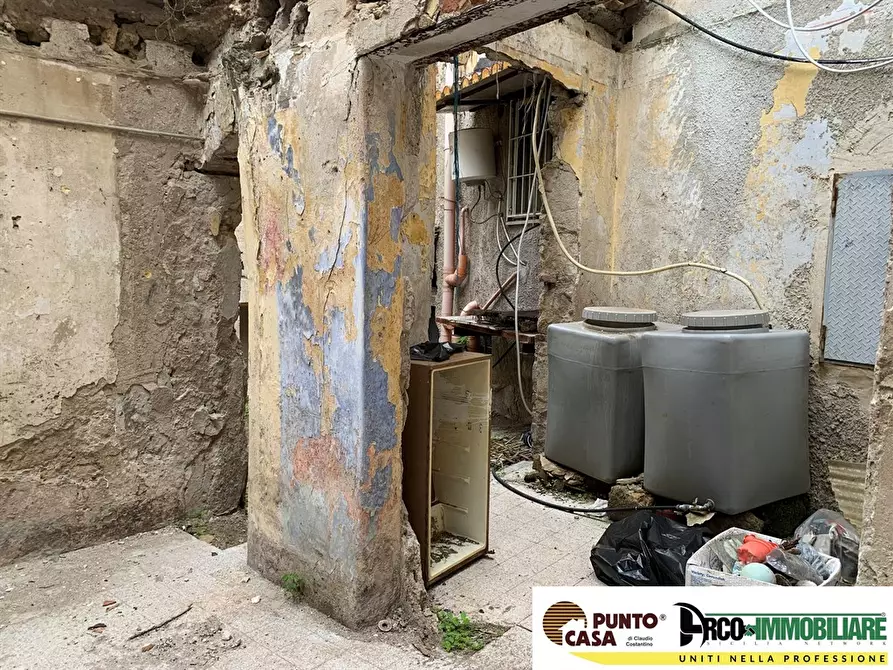 Immagine 5 di Appartamento in vendita  in Vicolo San Basilio 9 a Palermo