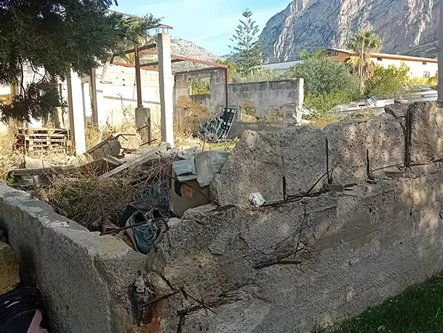 Immagine 4 di Terreno agricolo in vendita  a Carini