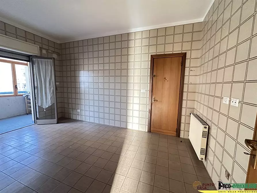 Immagine 2 di Appartamento in vendita  in via mariano d'amelio a Palermo
