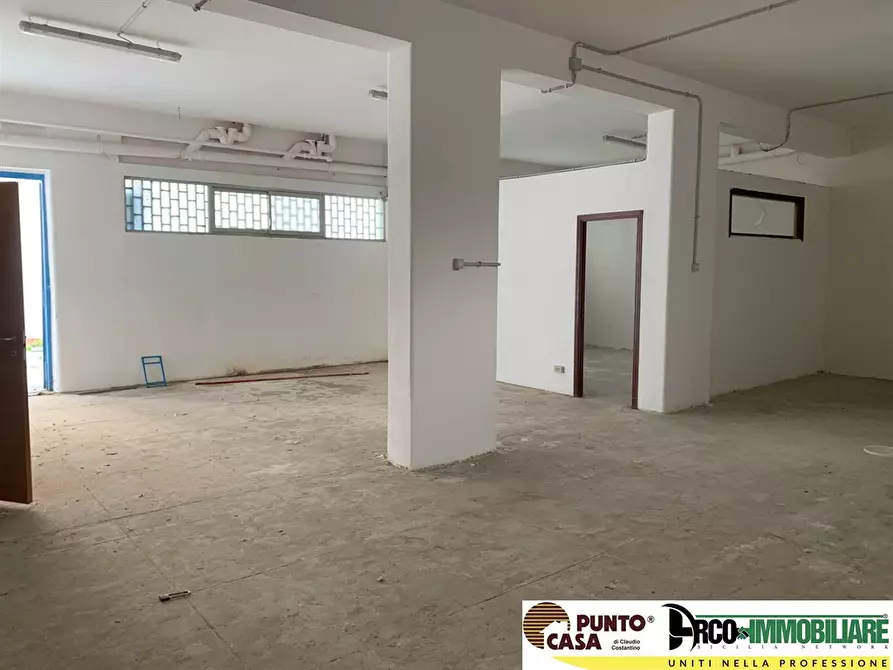 Immagine 7 di Magazzino in vendita  in Via Principe di Palagonia 14/G a Palermo