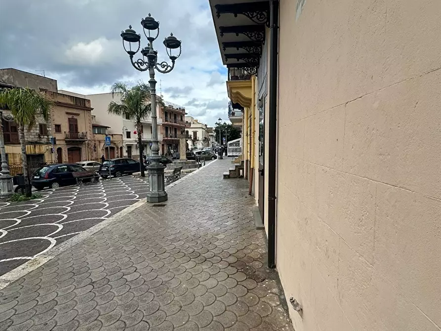 Immagine 7 di Negozio in affitto  in Piazza Calogero Troia a Capaci