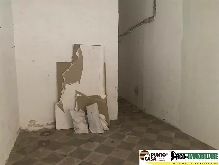 Immagine 5 di Magazzino in vendita  in Via Gorizia 24 a Palermo