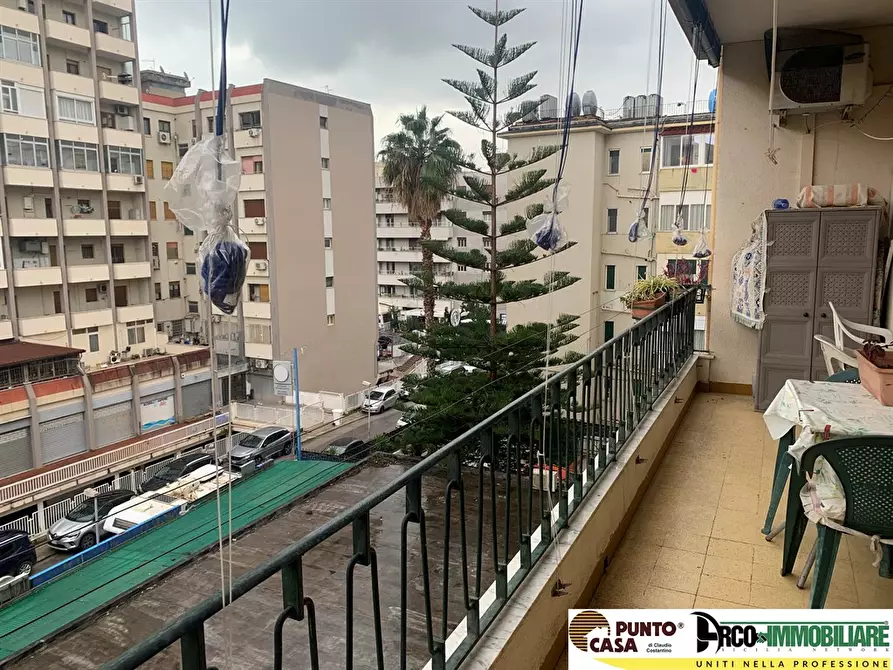 Immagine 1 di Appartamento in vendita  in Via Abruzzi 1A a Palermo