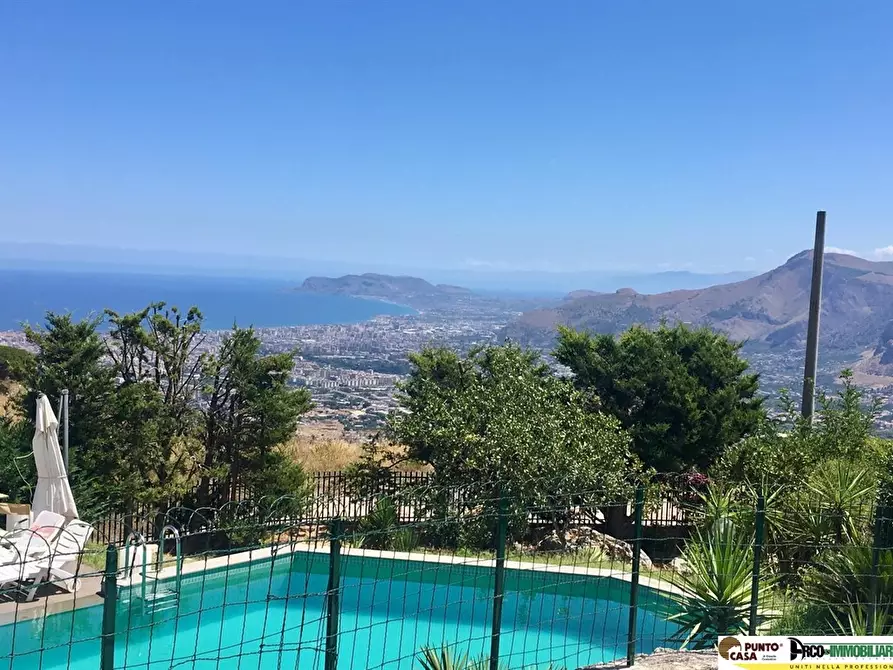 Immagine 2 di Villa in vendita  in Via Ficiligni a Monreale