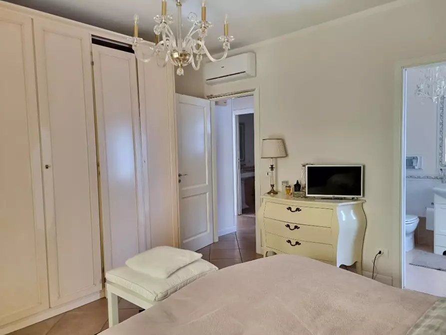 Immagine 5 di Appartamento in vendita  in via Nave a Palermo