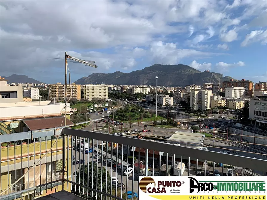 Immagine 7 di Attico in vendita  in Via Uditore a Palermo