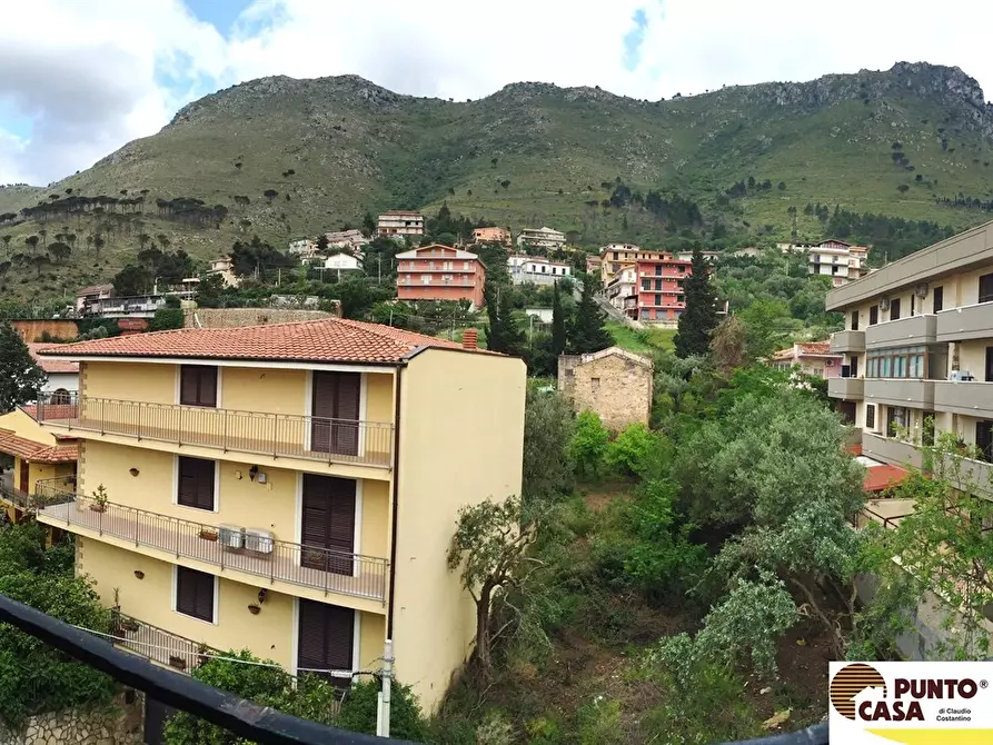 Immagine 2 di Appartamento in vendita  in Via Altofonte a Palermo