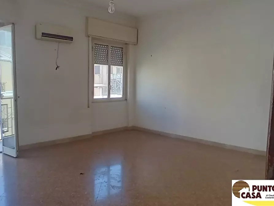 Immagine 2 di Appartamento in vendita  in via La Marmora a Palermo