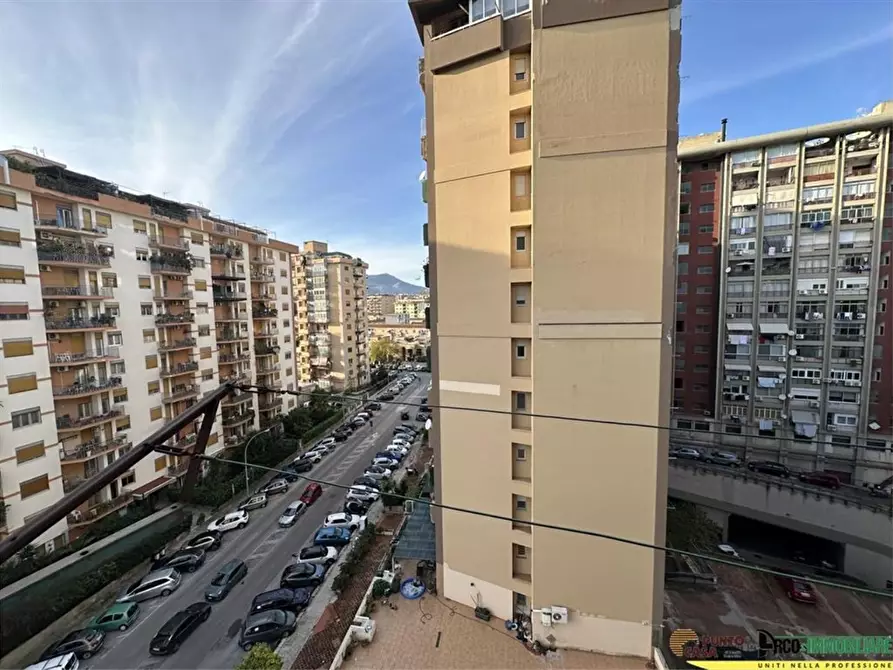 Immagine 5 di Appartamento in vendita  in Via Mariano D'amelio 42 a Palermo