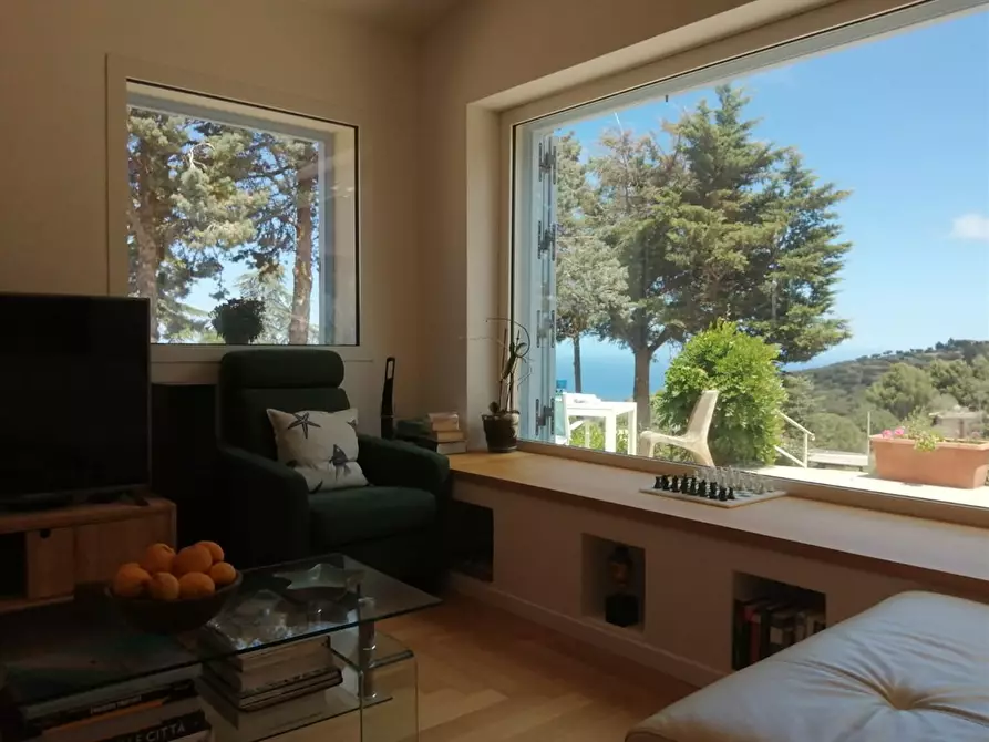 Immagine 1 di Villa in vendita  a Termini Imerese