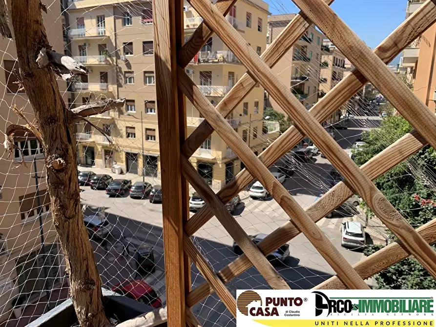 Immagine 2 di Appartamento in affitto  in Via Mario Rapisardi 23 a Palermo