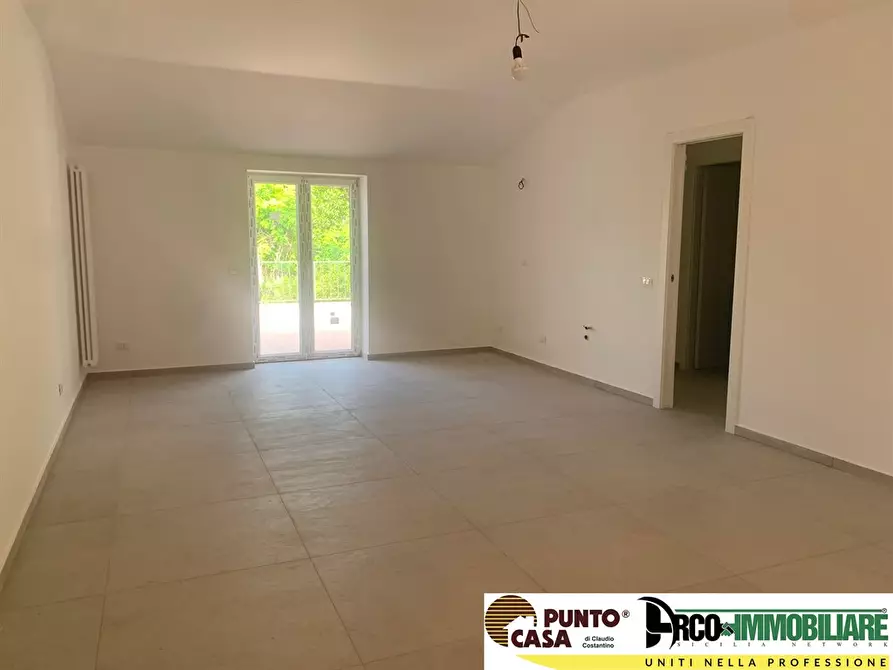 Immagine 1 di Appartamento in vendita  in Via Lucerna 4/A a Palermo