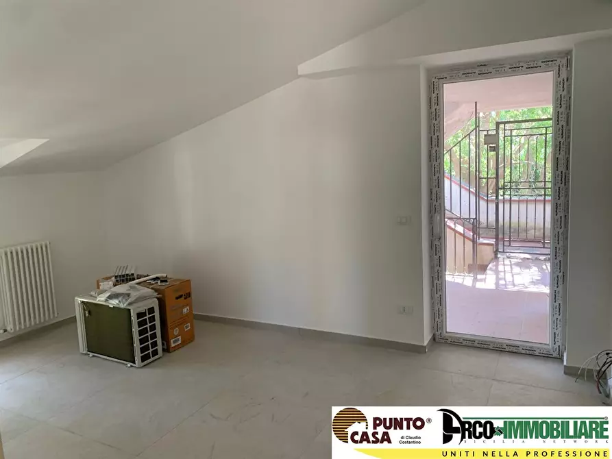 Immagine 2 di Appartamento in vendita  in Via Lucerna 4/A a Palermo