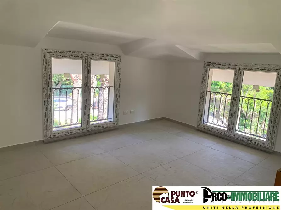 Immagine 9 di Appartamento in vendita  in Via Lucerna 4/A a Palermo