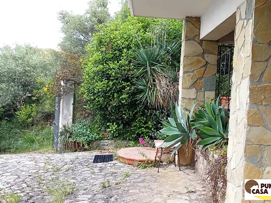 Immagine 1 di Villa in vendita  in Contrada Danigarci a Termini Imerese