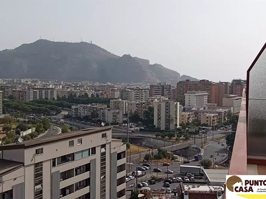 Immagine 4 di Attico in vendita  in Via Uditore a Palermo