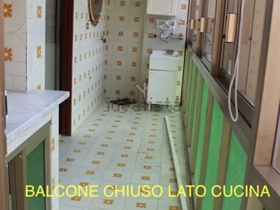 Immagine 5 di Appartamento in vendita  in Via Zaire a Palermo