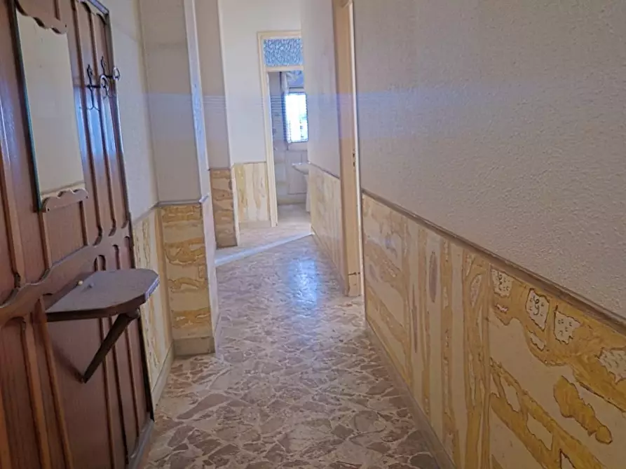 Immagine 8 di Appartamento in vendita  in Corso  vittorio emanuele a Capaci