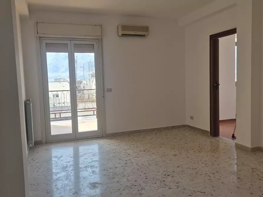Immagine 2 di Appartamento in affitto  in via grisanti 5 a Palermo