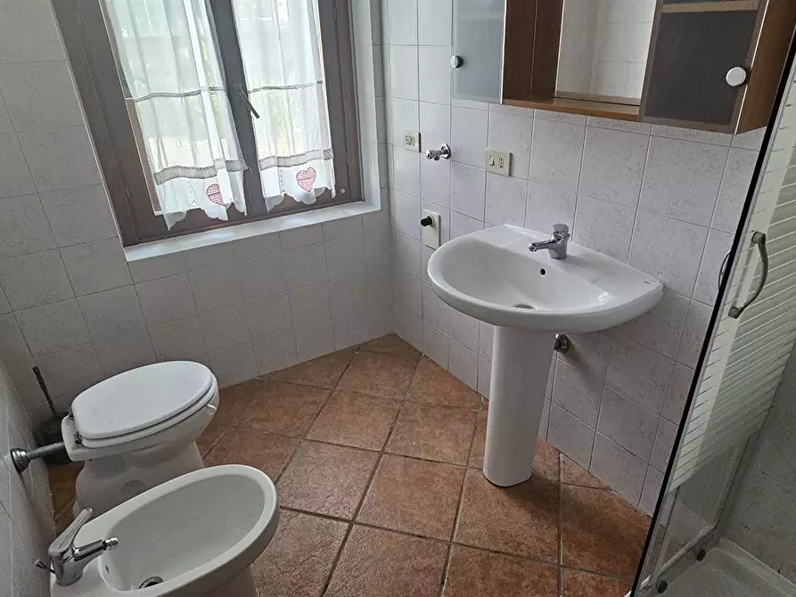 Immagine 3 di Appartamento in affitto  a Origgio