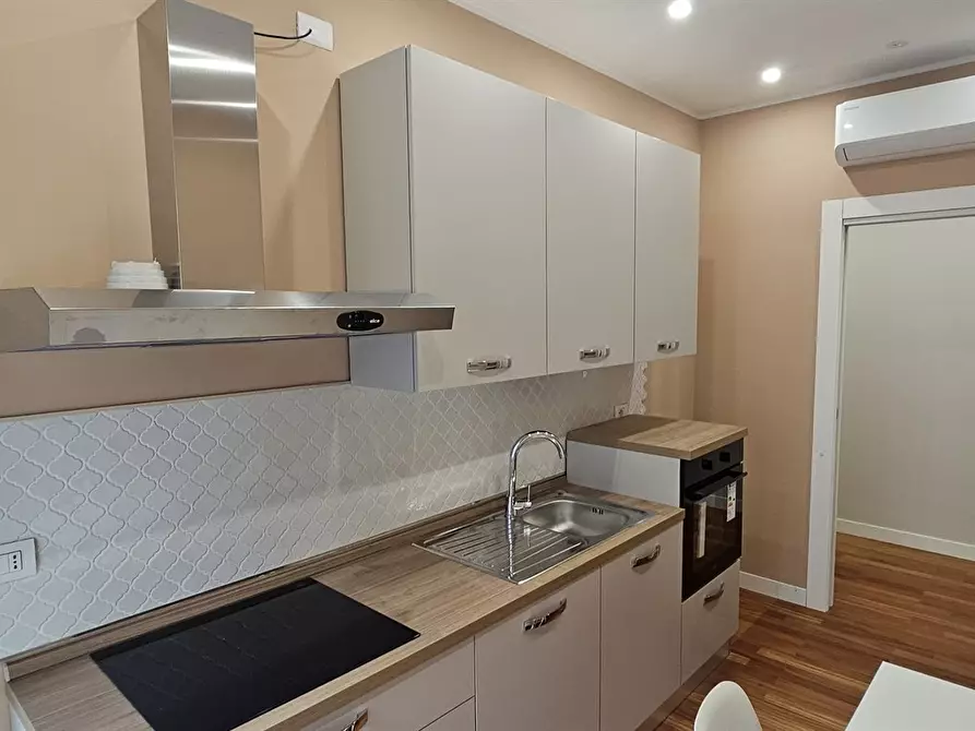 Immagine 6 di Stanza singola in affitto  a Milano