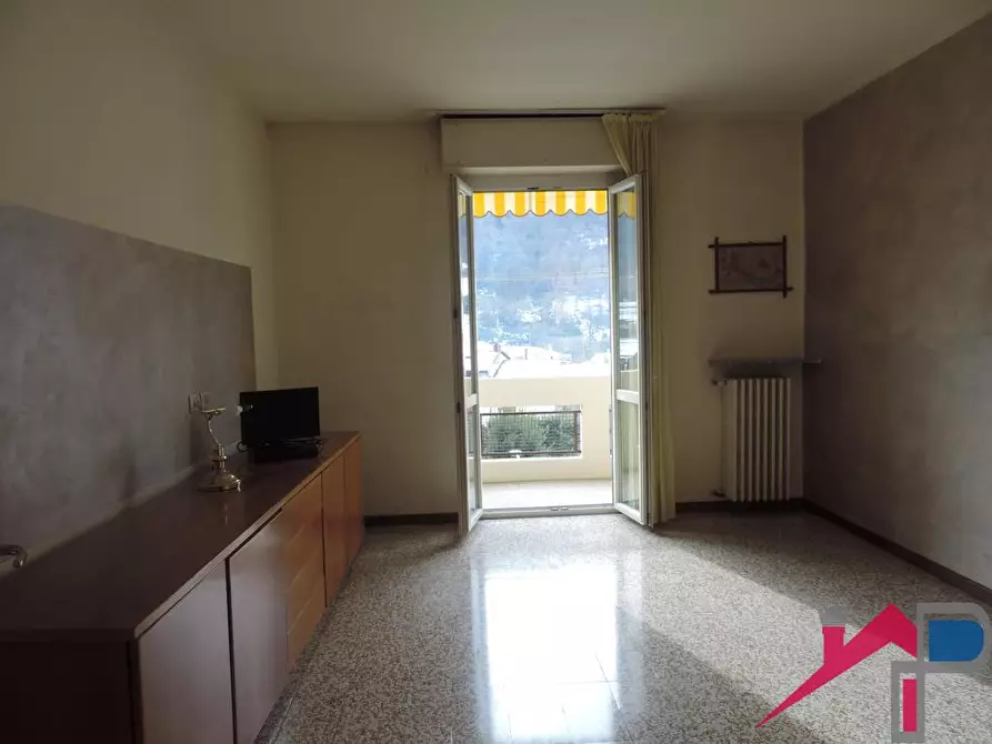 Immagine 2 di Appartamento in vendita  in Via Dante Alighieri 43 a Pontida