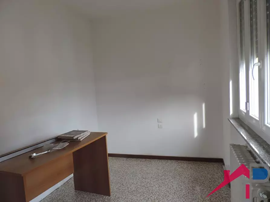 Immagine 5 di Appartamento in vendita  in Via Dante Alighieri 43 a Pontida