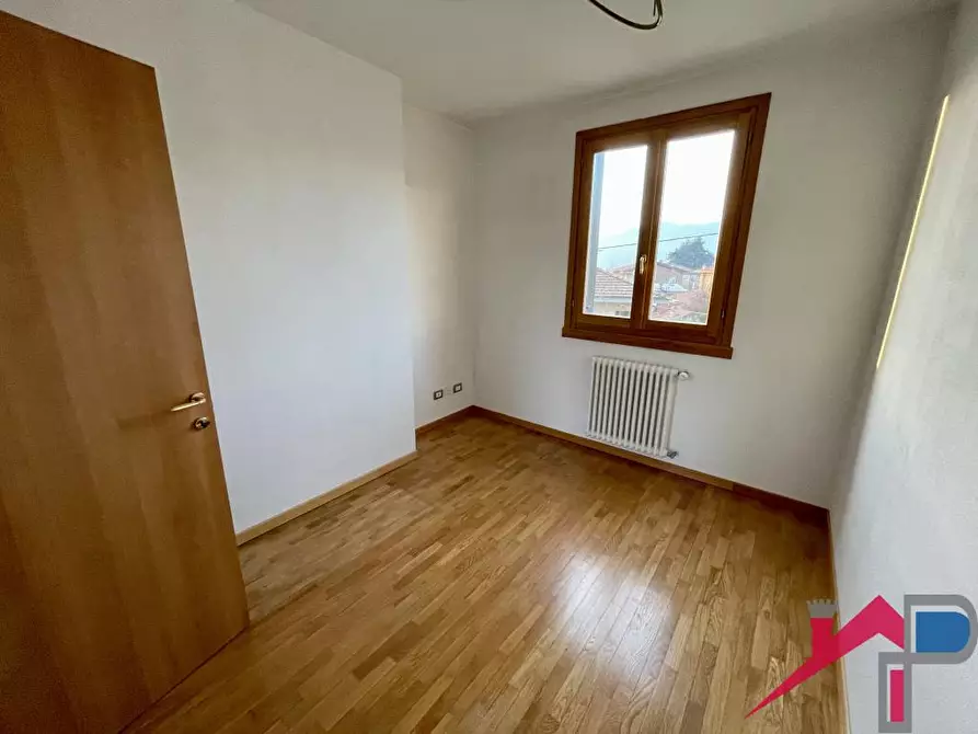 Immagine 3 di Appartamento in vendita  a Cisano Bergamasco