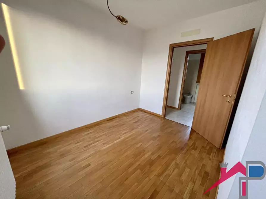 Immagine 2 di Appartamento in vendita  a Cisano Bergamasco