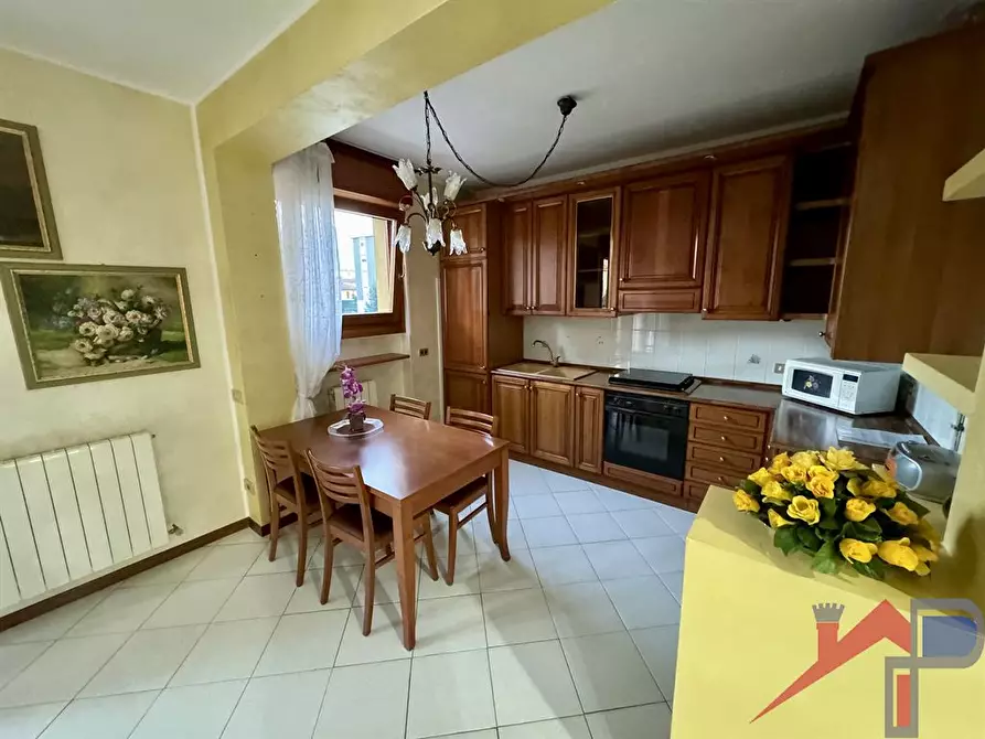 Immagine 8 di Appartamento in vendita  a Cisano Bergamasco